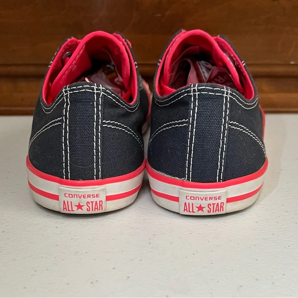 Converse CTAS Dainty Ox |  Navy Blue and Neon Pink - Picture 3 of 11